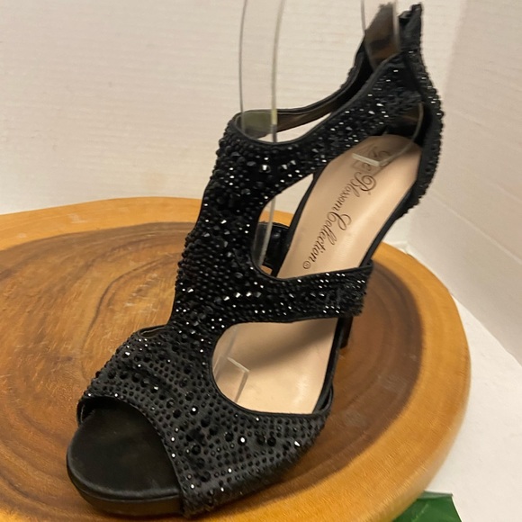 De Blossom Collection PRINCESS Blinged Jeweled Cut Out Stiletto Formal Heels - Picture 4 of 14